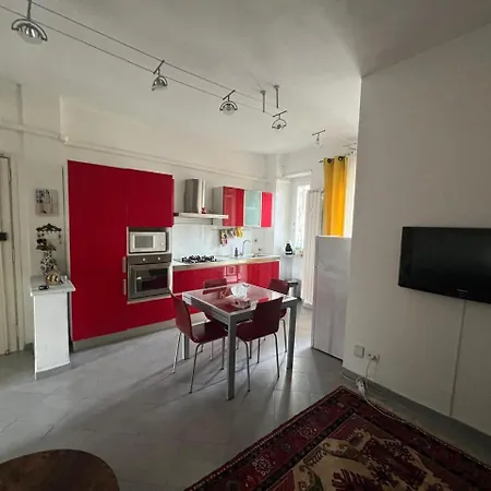 Beautiful Air-conditioned Cozy Penthouse 아파트 *