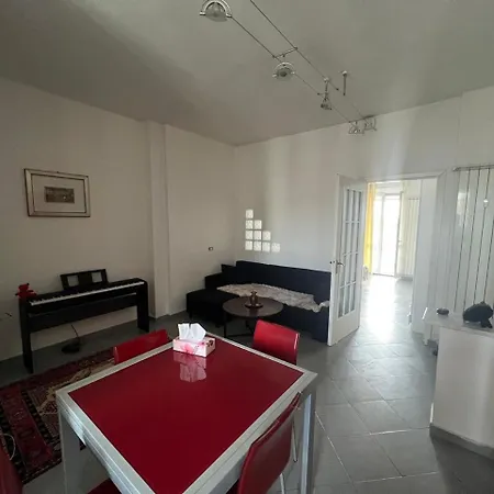 Beautiful Air-conditioned Cozy Penthouse