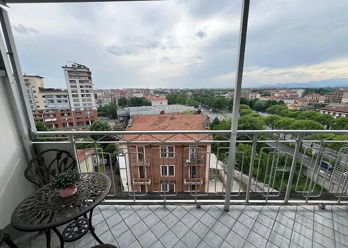 Beautiful Air-conditioned Cozy Penthouse 아파트